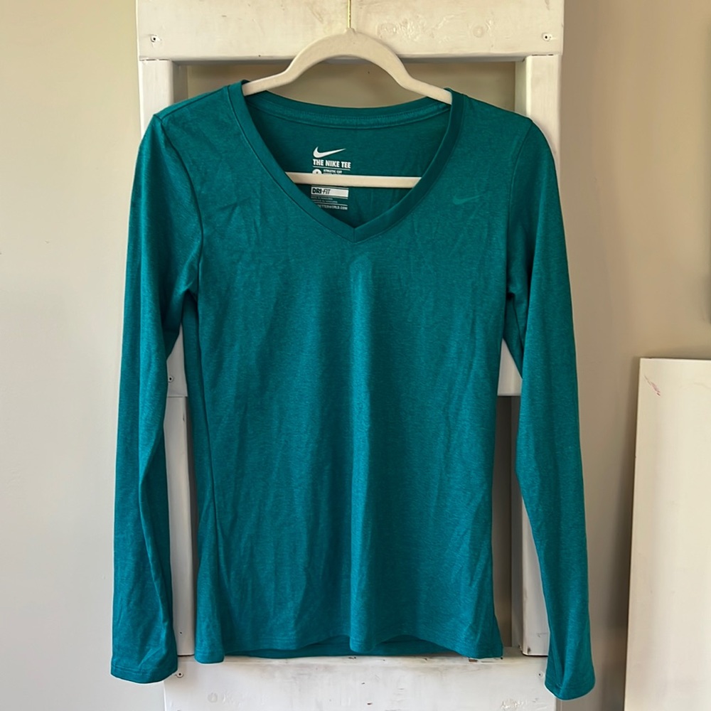 Nike Dri-Fit Long Sleeve Green Tee Size Small NWT
